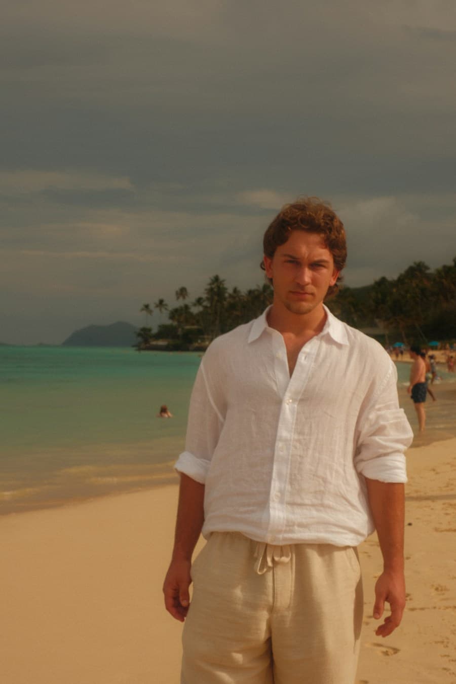 Linen shirt, shorts, gone for the weekend.